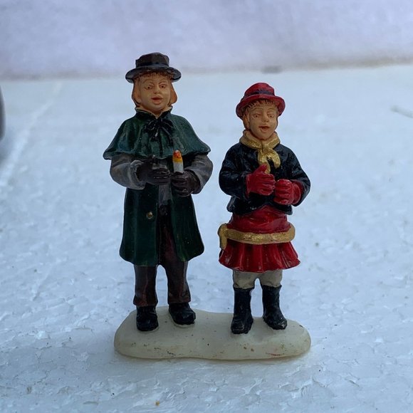 Lemax Holiday Lemax Victorian Christmas Couple Figurine Village